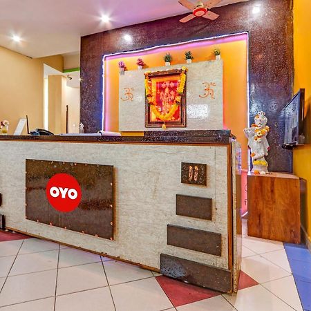Oyo Flagship Hotel Samruddhi Lodge Nirmal  Esterno foto
