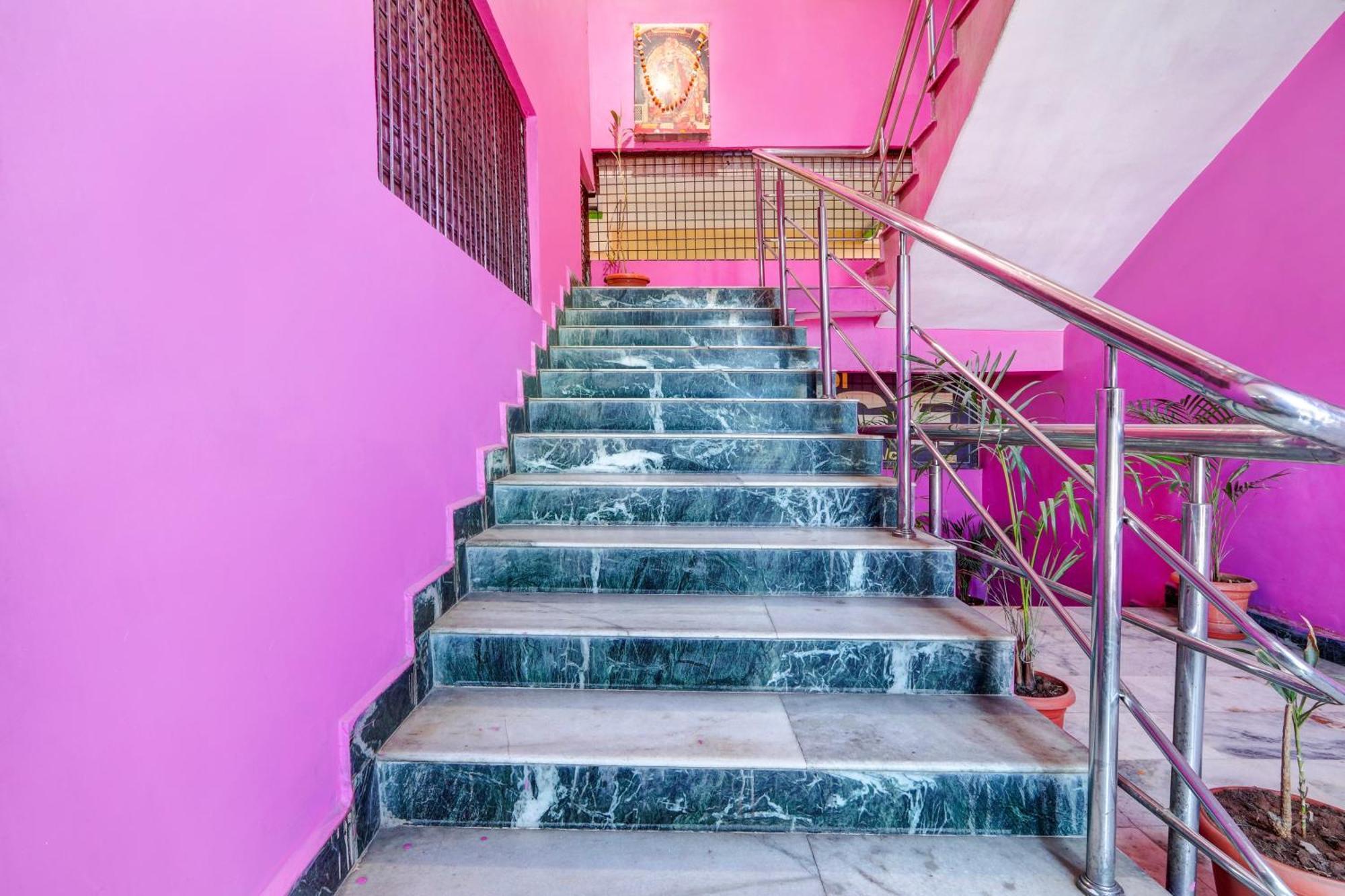 Oyo Flagship Hotel Samruddhi Lodge Nirmal  Esterno foto